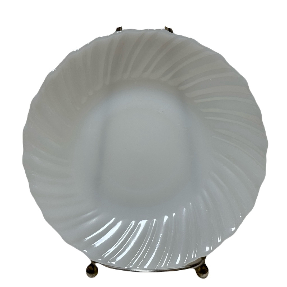 Termocrisa Mexico Milk Glass 7" B/B Plate Swirl Edge